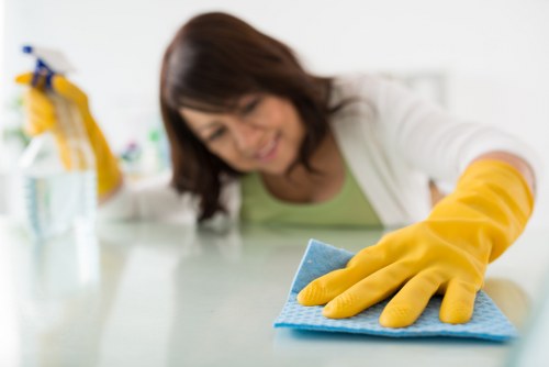Professional end of tenancy cleaning in Ealing bathroom