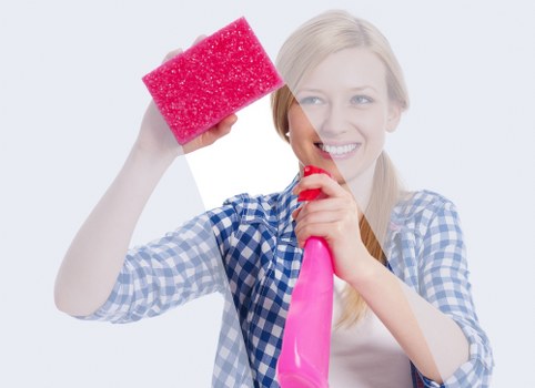 Local oven cleaning service for a family kitchen in Ealing